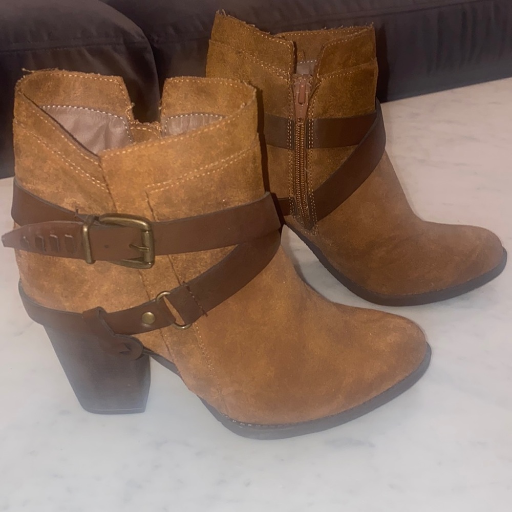 NWOT Suede Booties